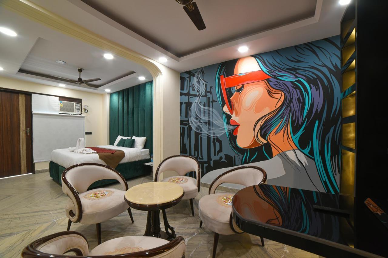 The Twenties Kamla Nagar Hotel New Delhi Eksteriør billede